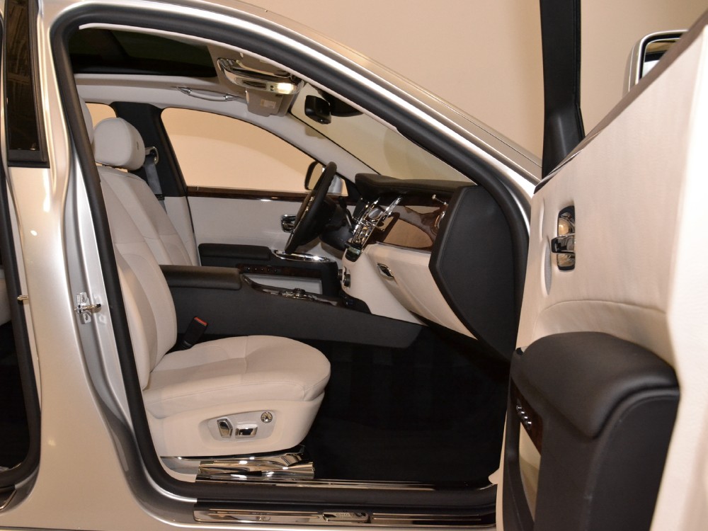 2012 Rolls-Royce Ghost EWB Image 16