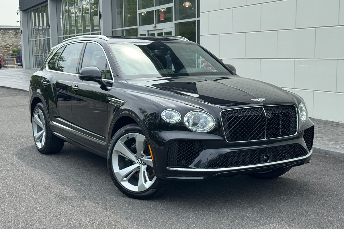 2025 Bentley Bentayga Image 26