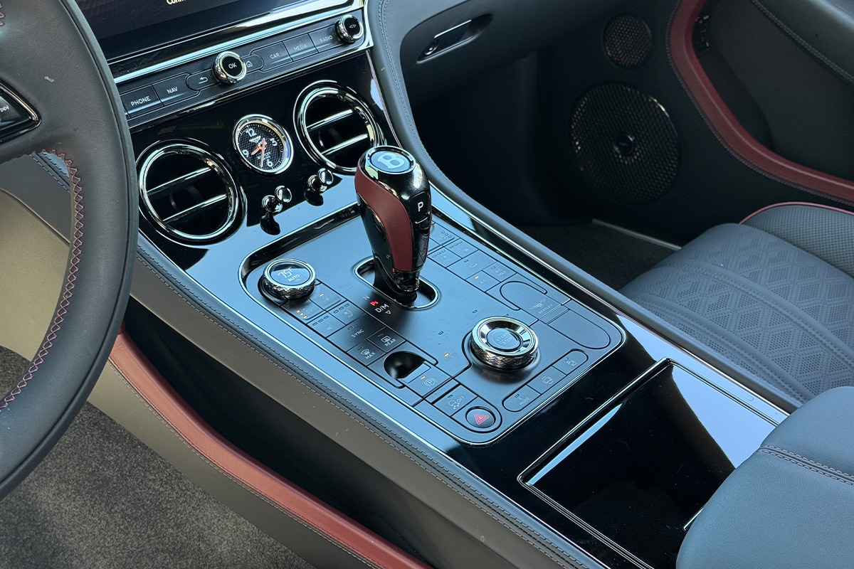 2025 Bentley Continental GT Image 11