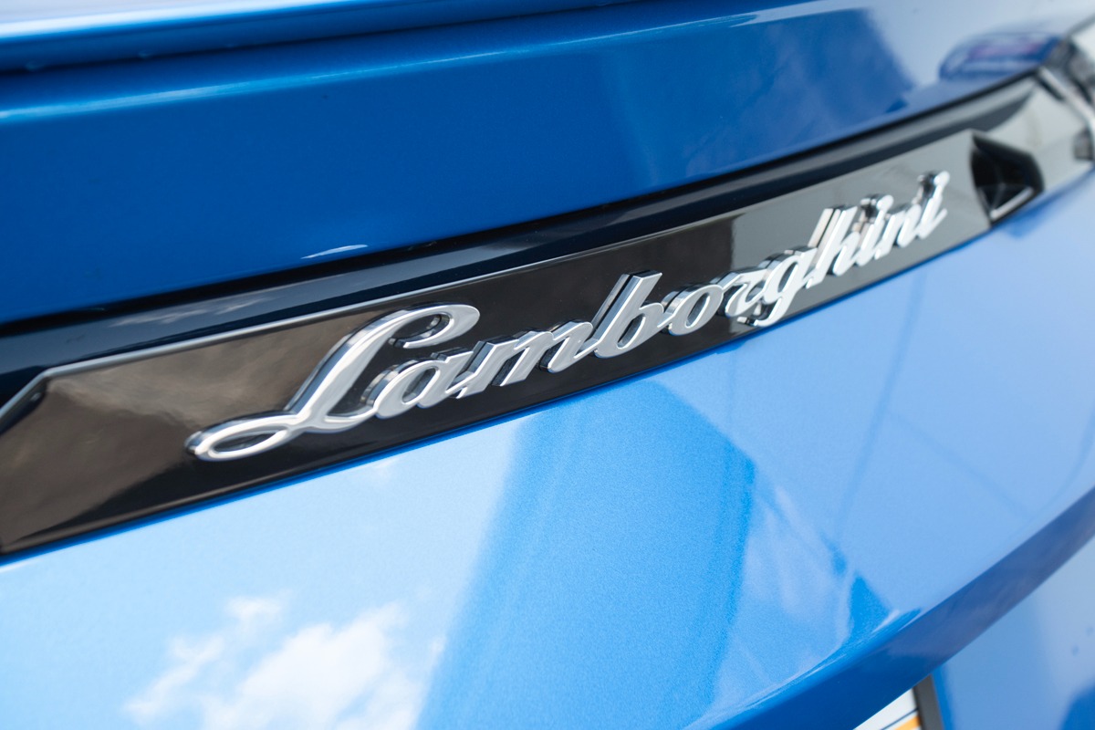 2019 Lamborghini Urus Image 29