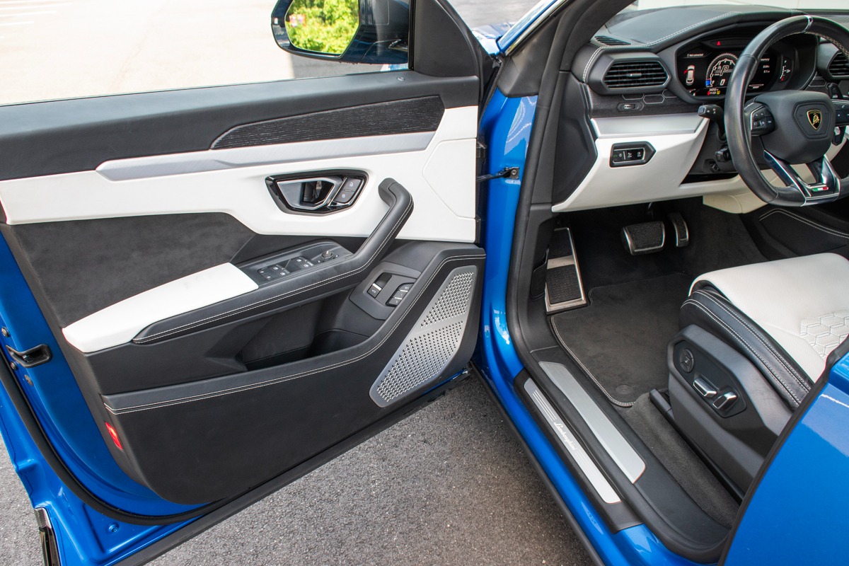 2019 Lamborghini Urus Image 4