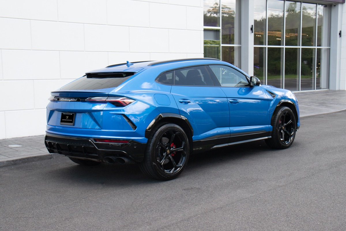 2019 Lamborghini Urus Image 44