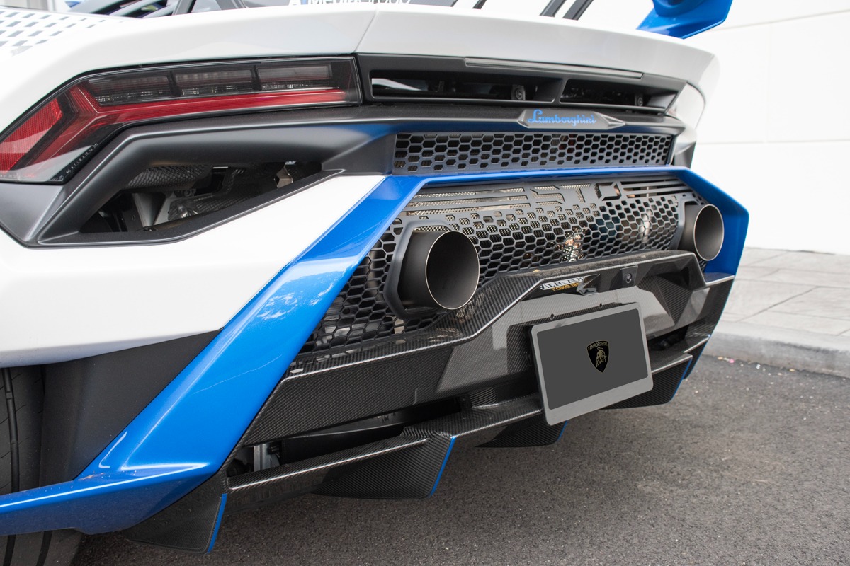2022 Lamborghini Huracan Image 16