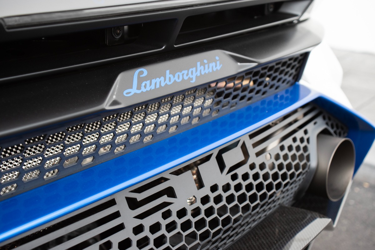 2022 Lamborghini Huracan Image 17
