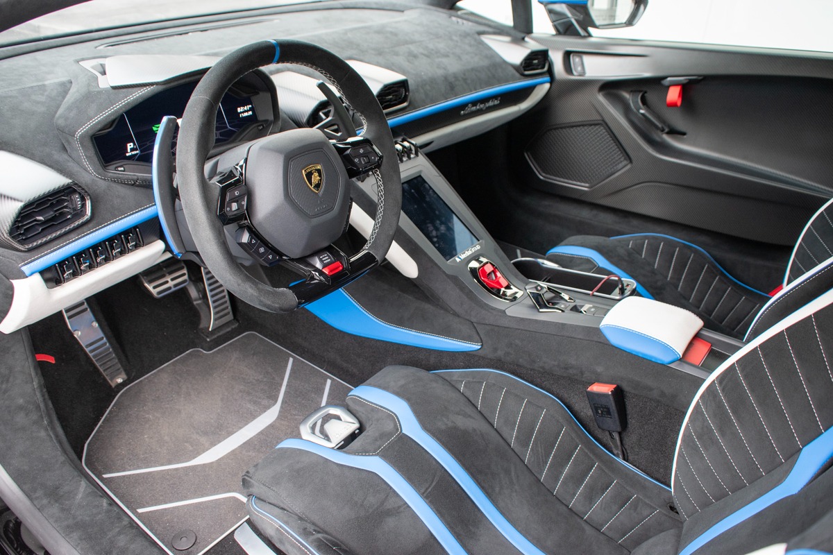 2022 Lamborghini Huracan Image 25