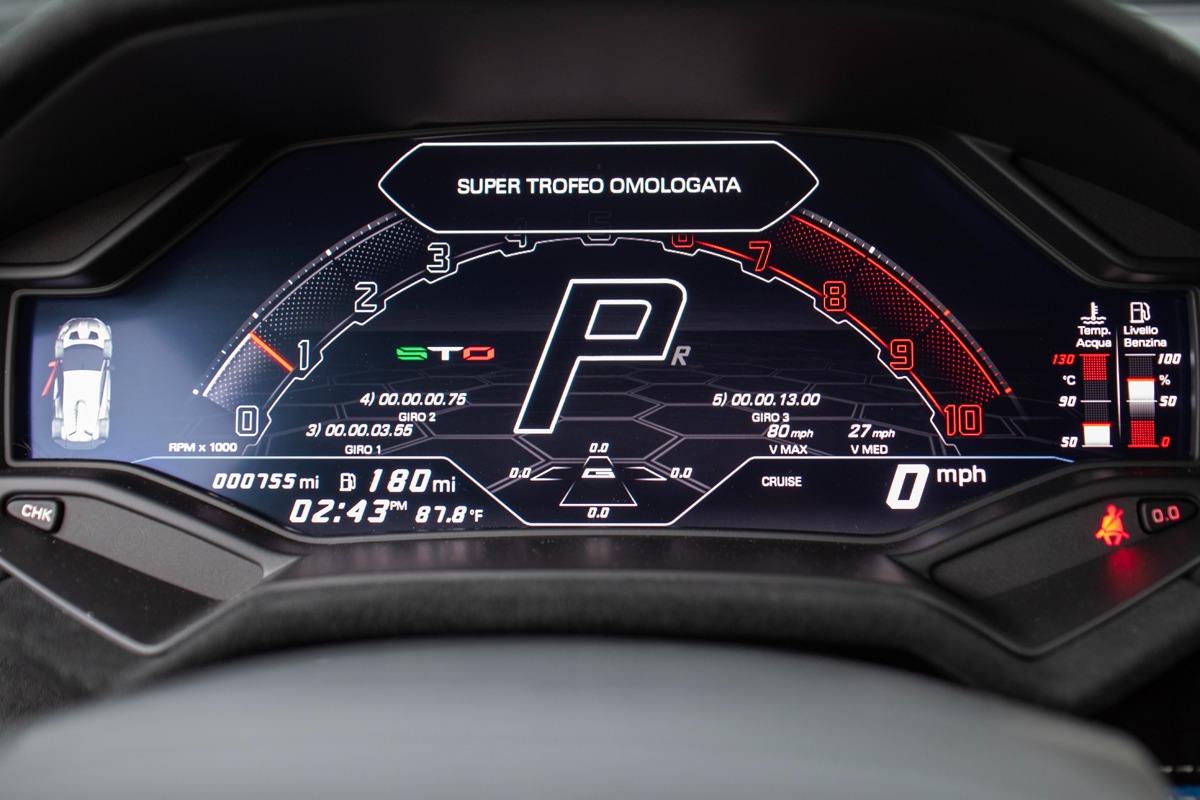 2022 Lamborghini Huracan Image 3