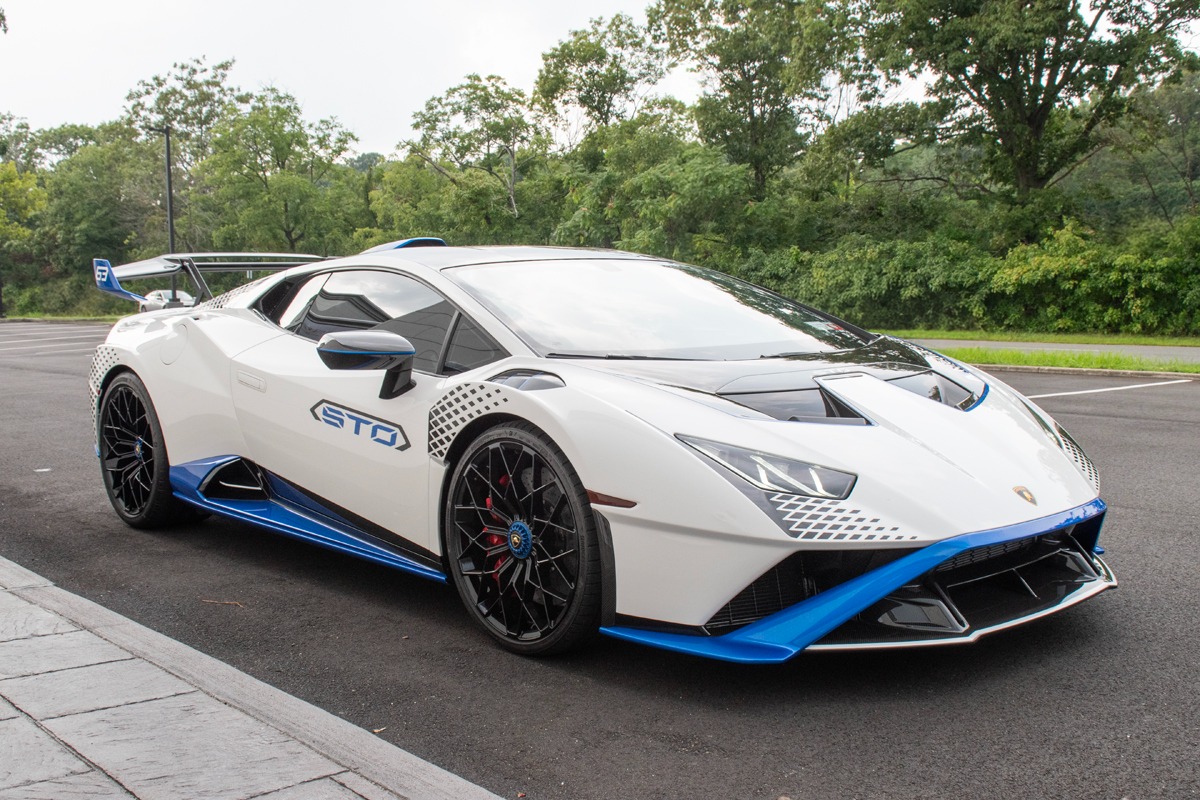 2022 Lamborghini Huracan Image 31