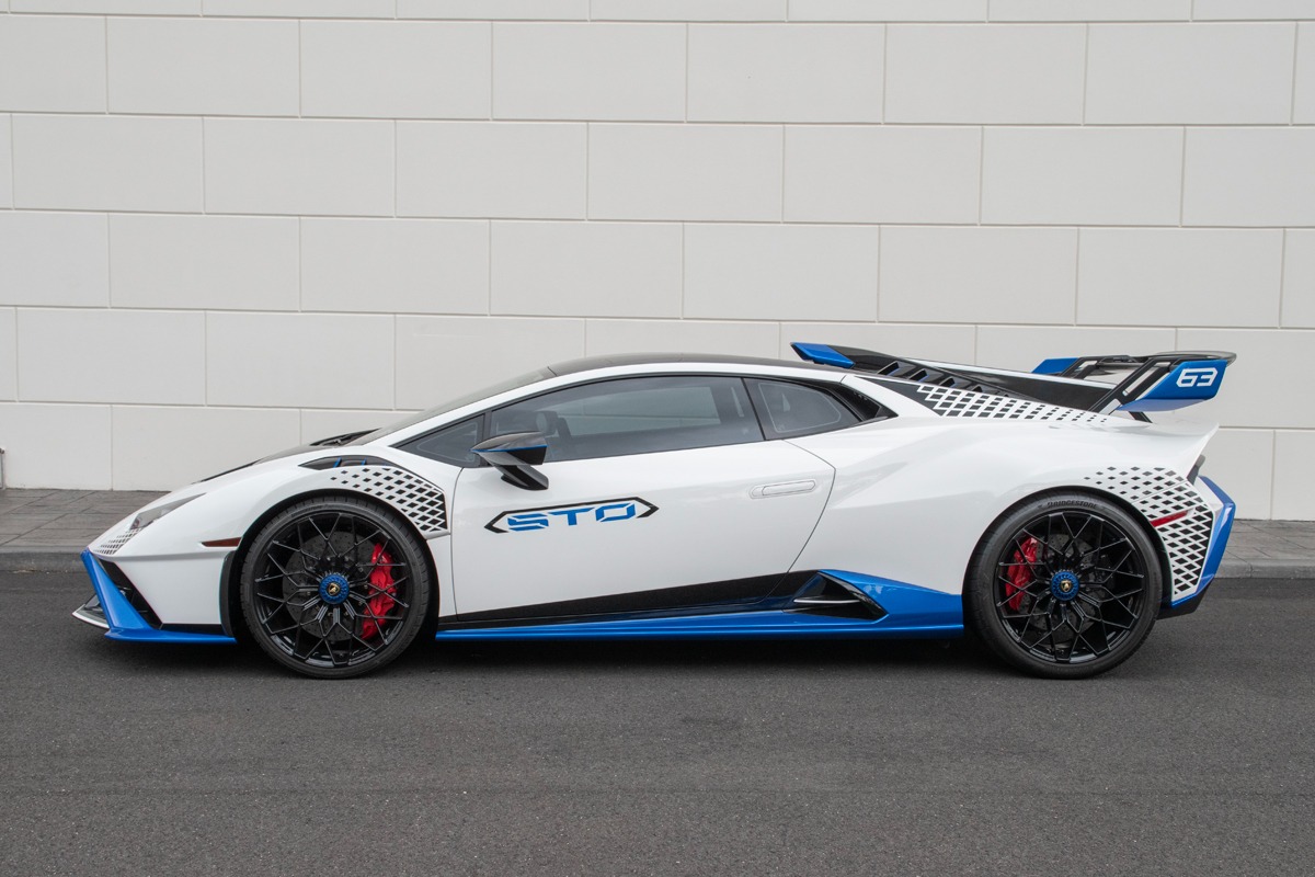 2022 Lamborghini Huracan Image 8