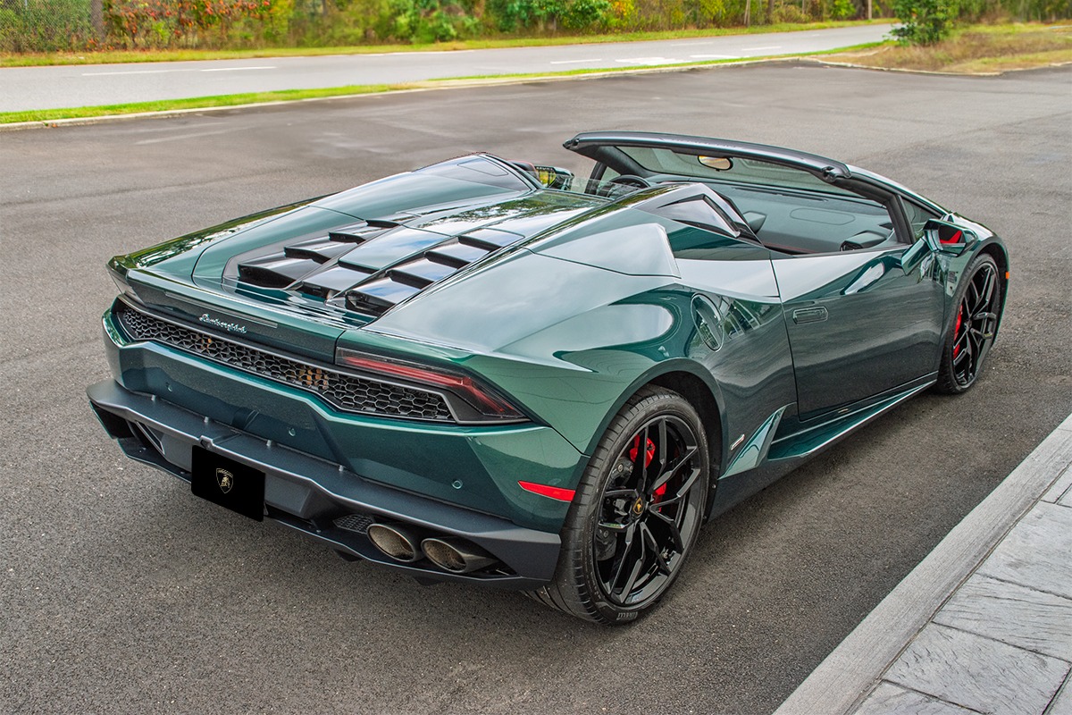 2016 Lamborghini Huracan Image 20