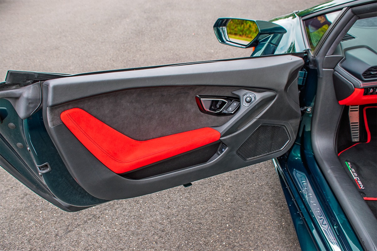 2016 Lamborghini Huracan Image 7