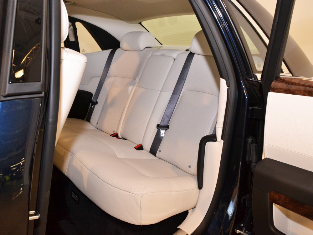 2012 Rolls-Royce Ghost Image 18