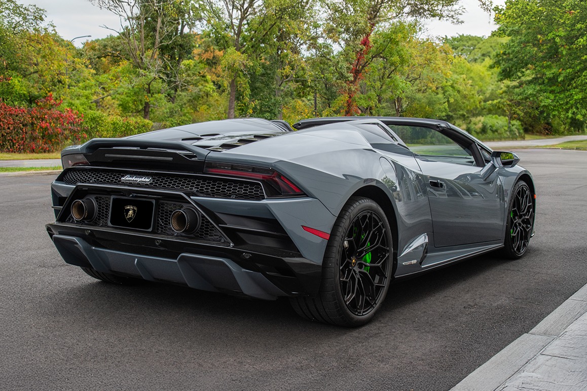 2022 Lamborghini Huracan Image 11