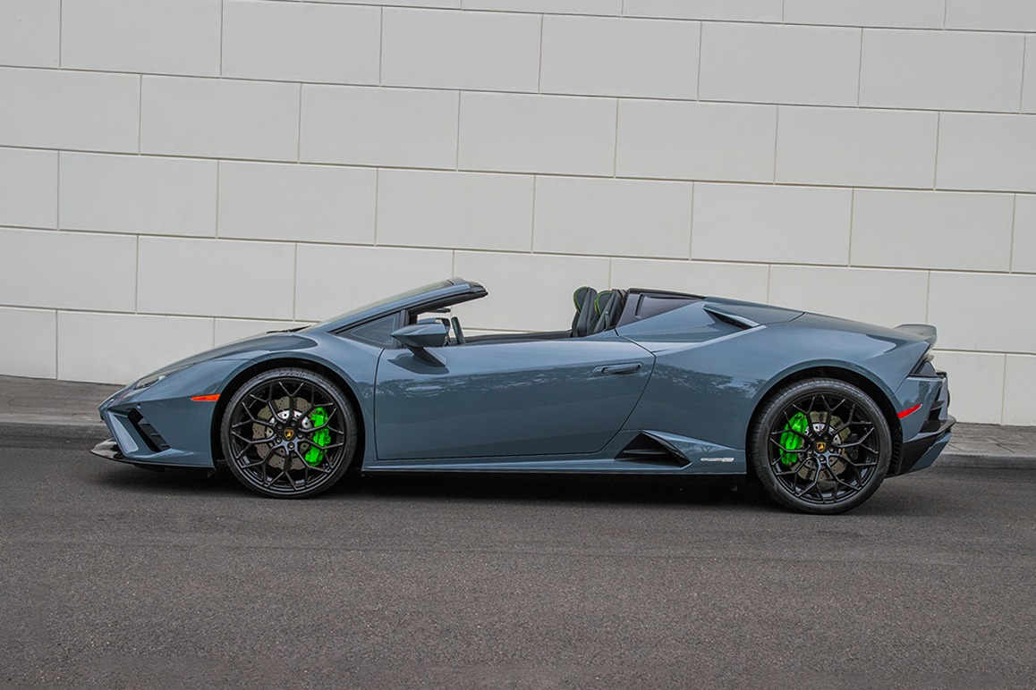 2022 Lamborghini Huracan Image 4