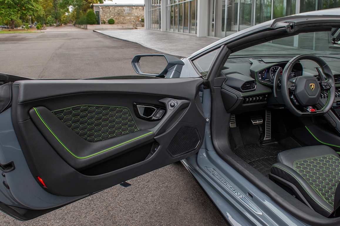 2022 Lamborghini Huracan Image 5
