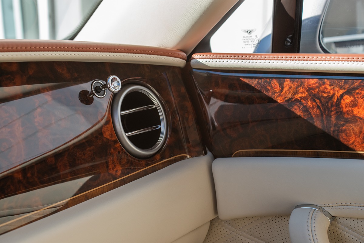 2016 Bentley Flying Spur Image 15