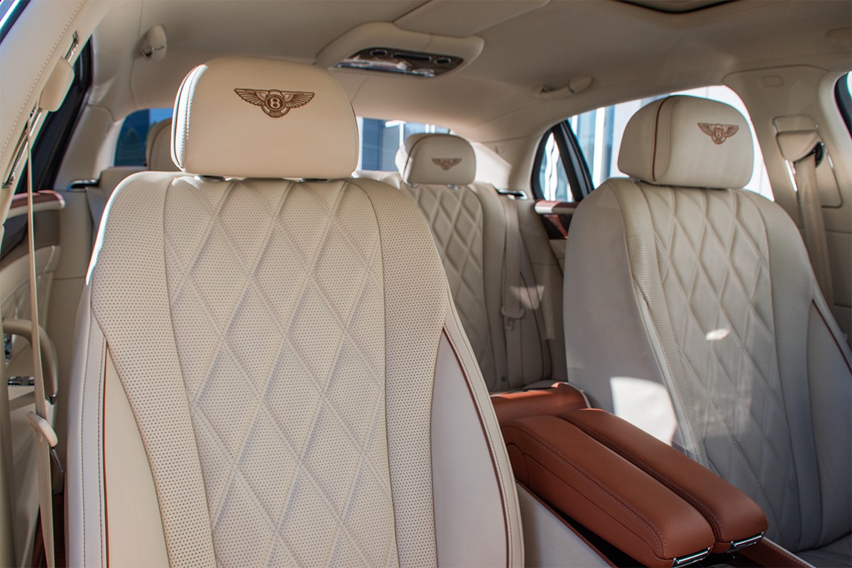2016 Bentley Flying Spur Image 16