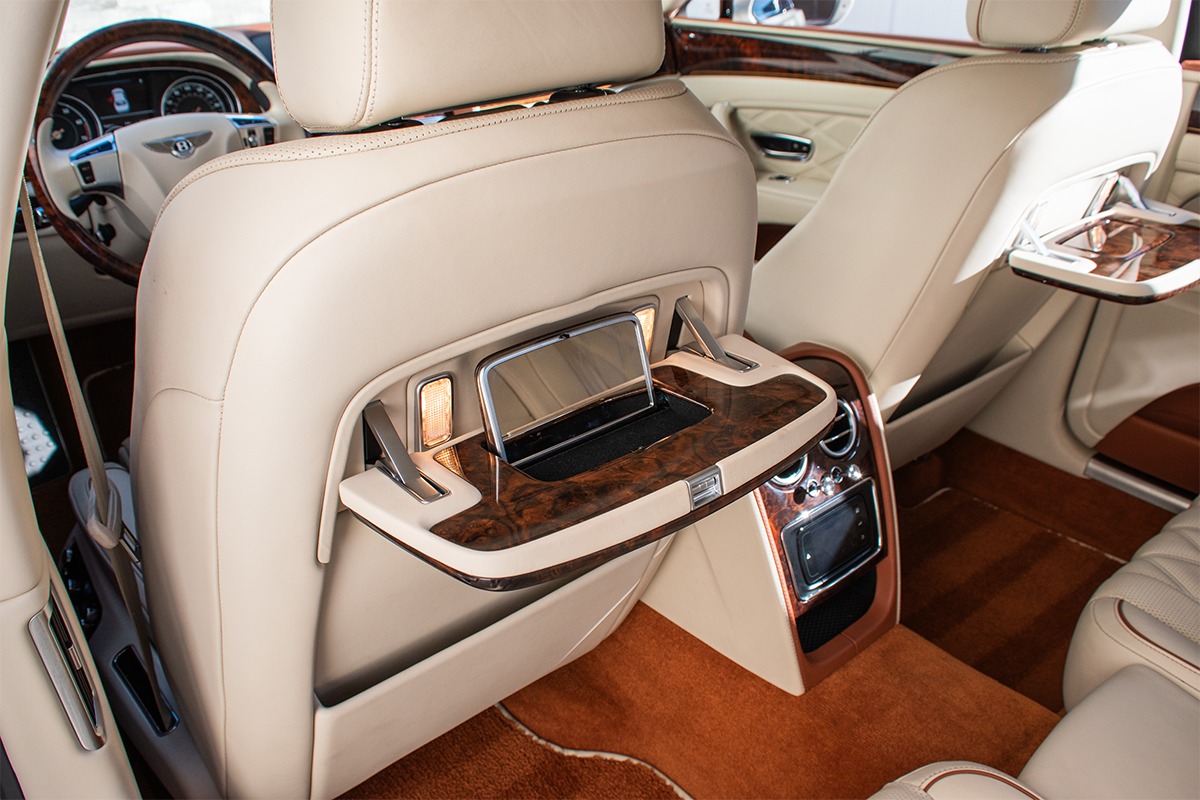 2016 Bentley Flying Spur Image 20