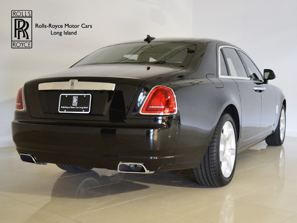 2012 Rolls-Royce Ghost Image 2