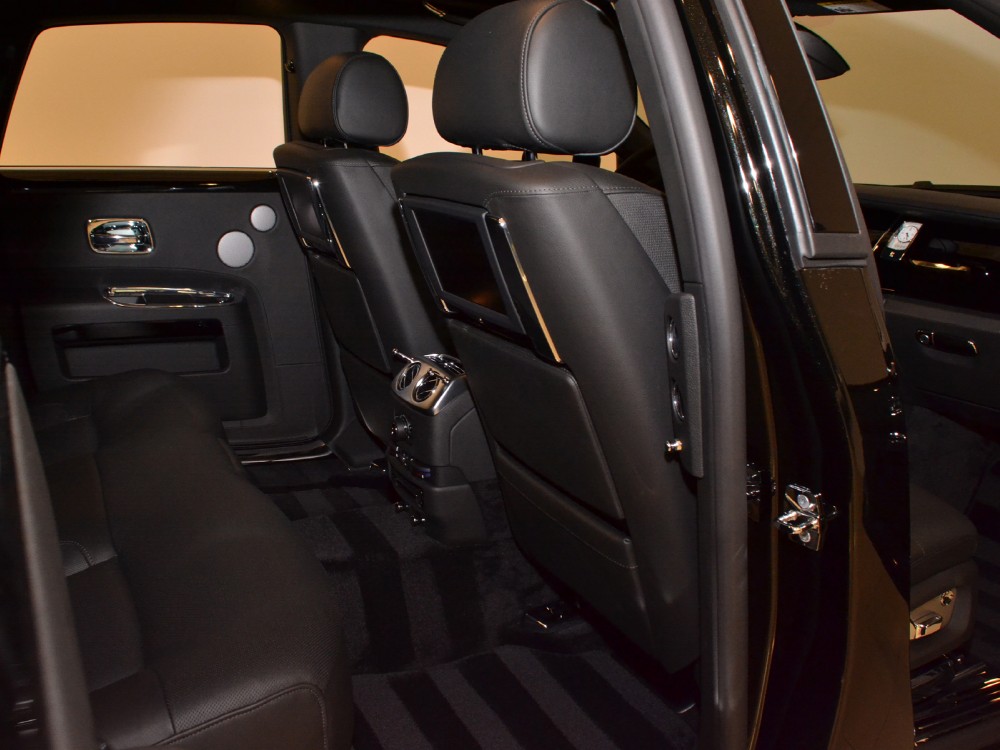 2012 Rolls-Royce Ghost Image 24