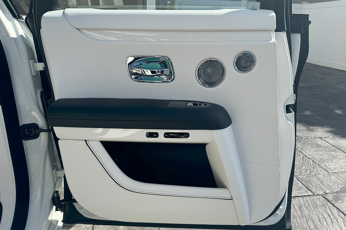 2025 Rolls-Royce Ghost Image 14