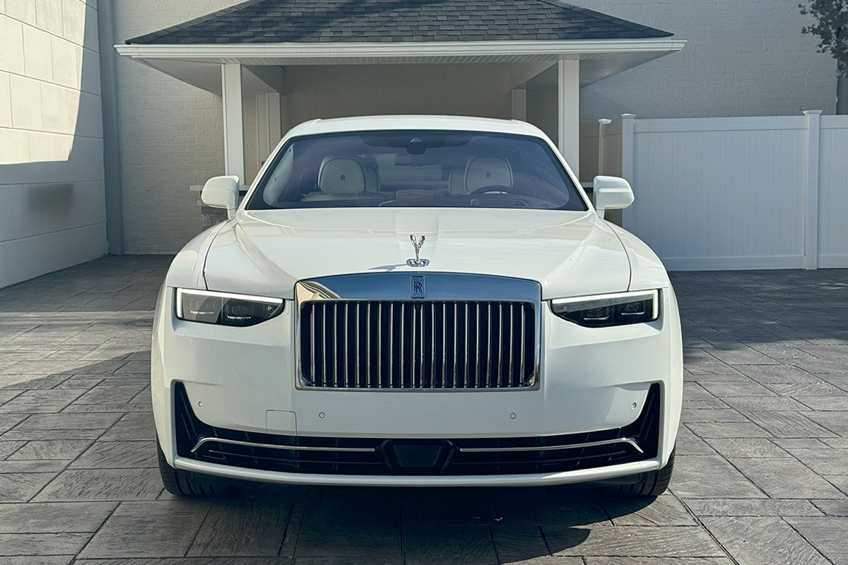 2025 Rolls-Royce Ghost Image 19