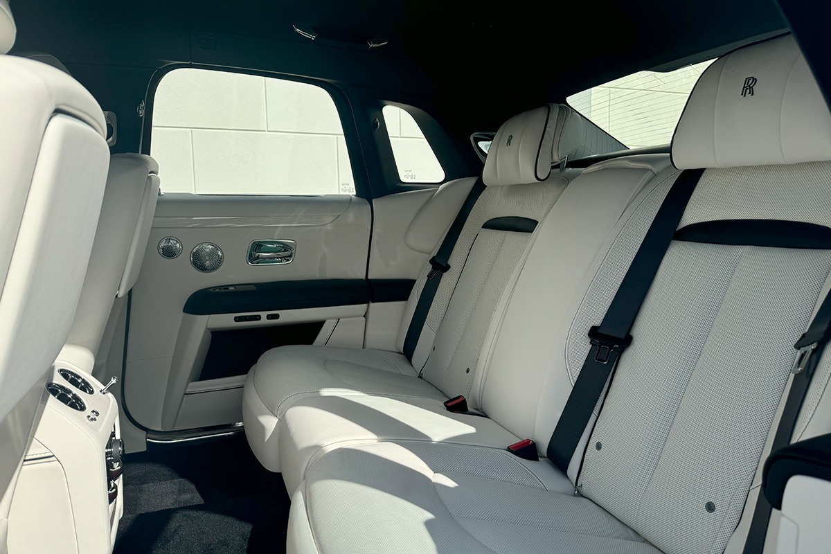 2025 Rolls-Royce Ghost Image 23