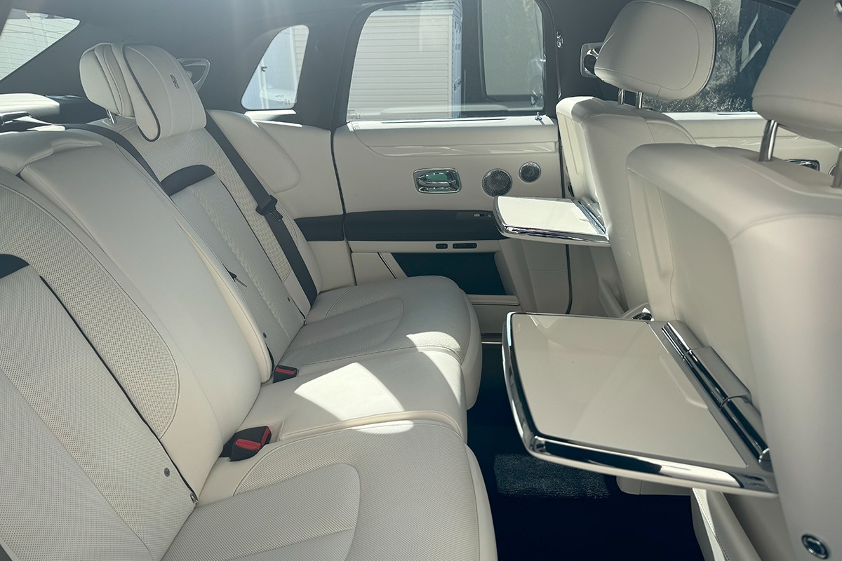 2025 Rolls-Royce Ghost Image 24