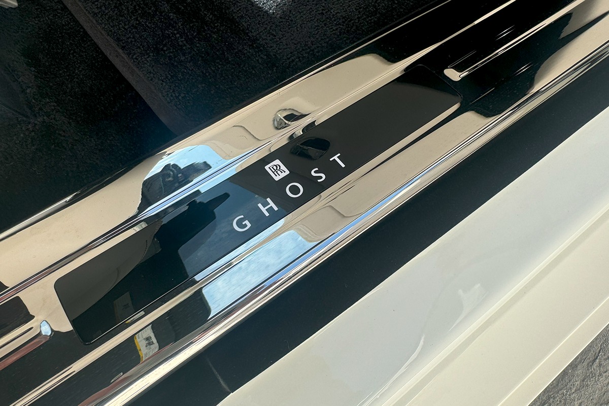 2025 Rolls-Royce Ghost Image 28