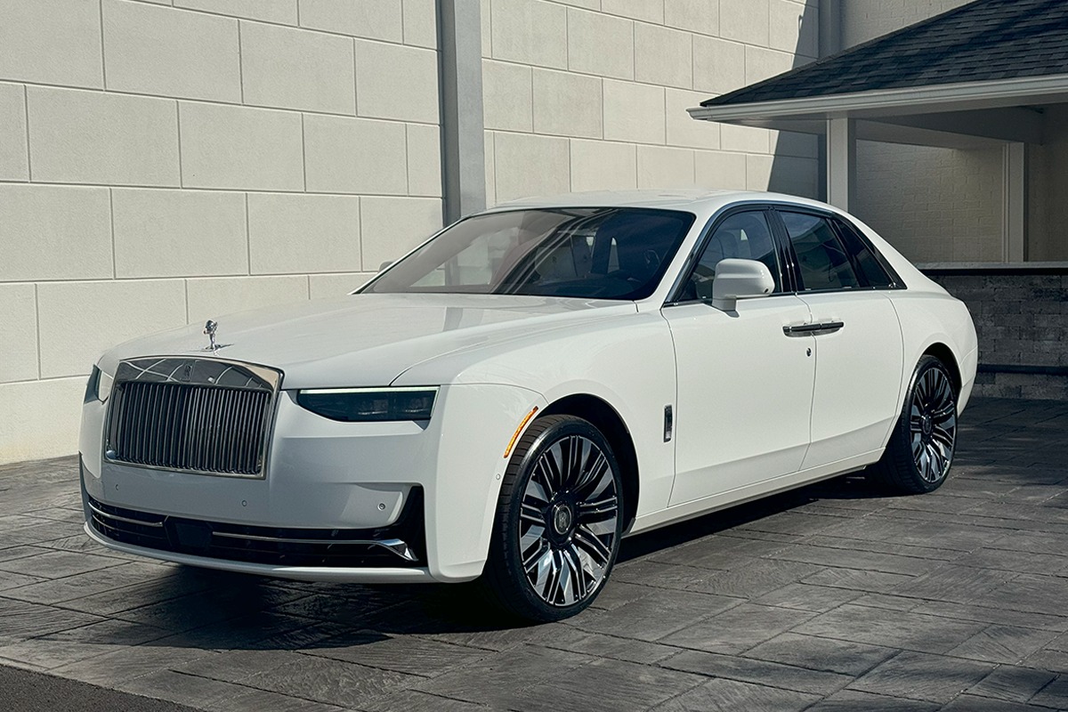 2025 Rolls-Royce Ghost Image 29