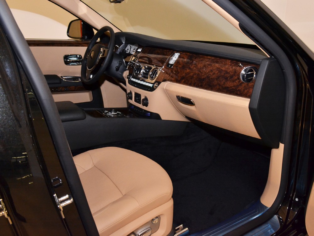2012 Rolls-Royce Ghost Image 14