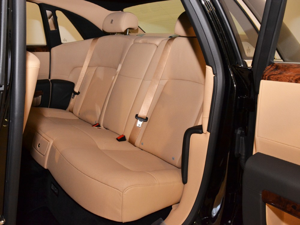 2012 Rolls-Royce Ghost Image 17