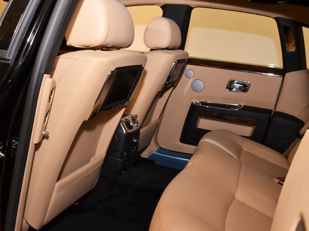 2012 Rolls-Royce Ghost Image 18