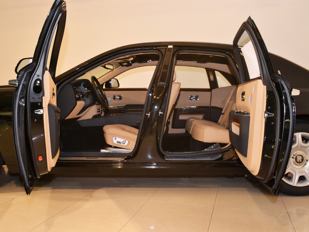 2012 Rolls-Royce Ghost Image 27
