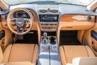 2024 Bentley Bentayga Image 2