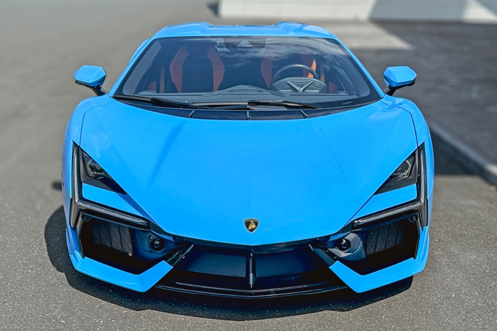 2025 Lamborghini Revuelto Image 14