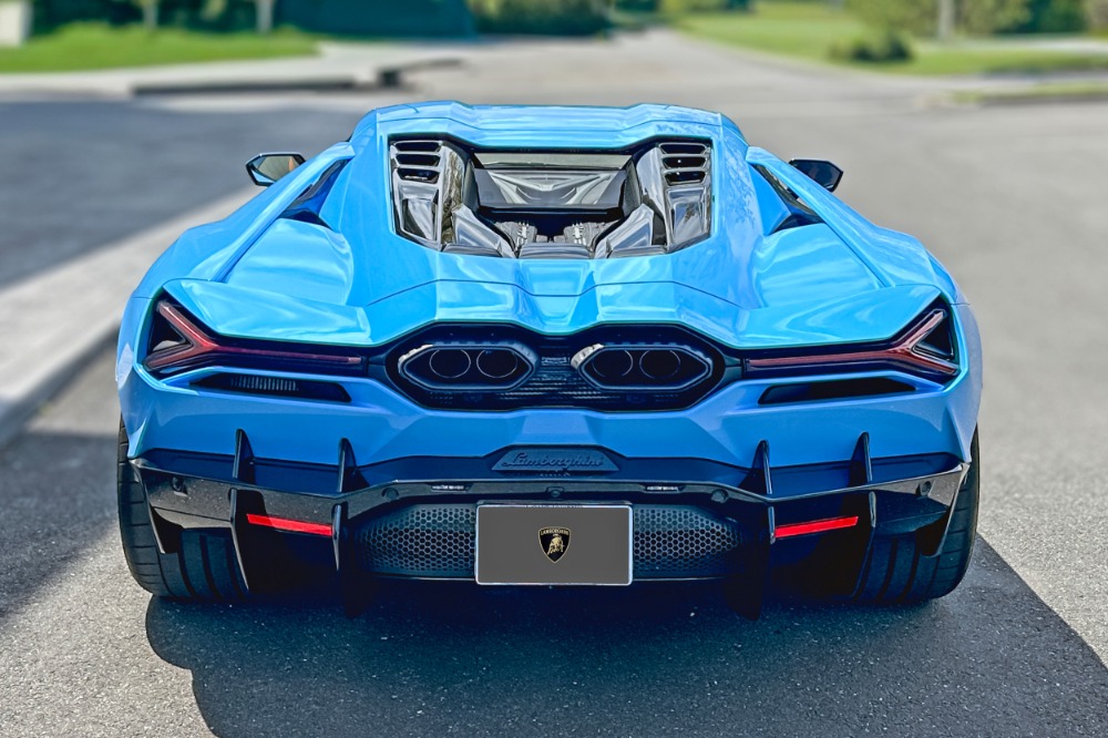 2025 Lamborghini Revuelto Image 16