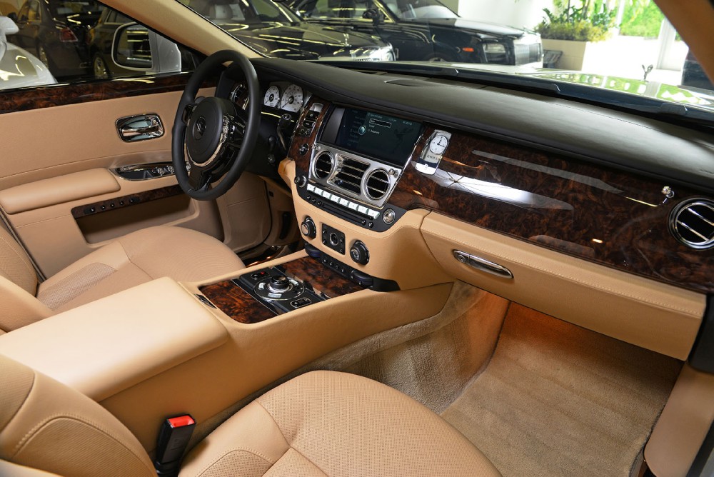 2012 Rolls-Royce Ghost Image 10