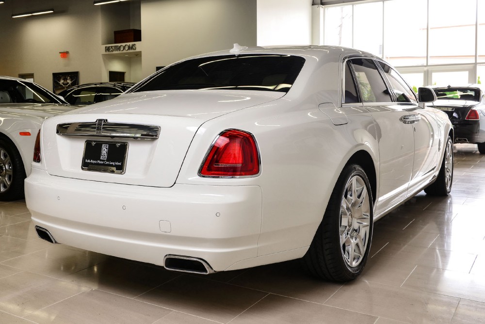 2012 Rolls-Royce Ghost Image 2