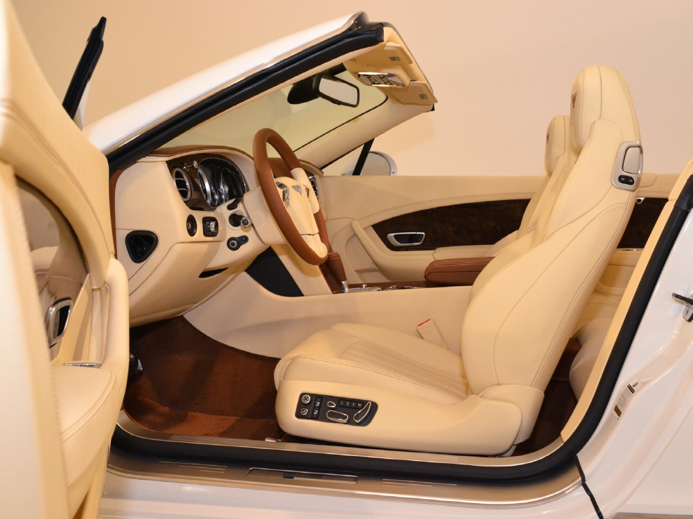 2013 Bentley Continental GT Convertible Image 21