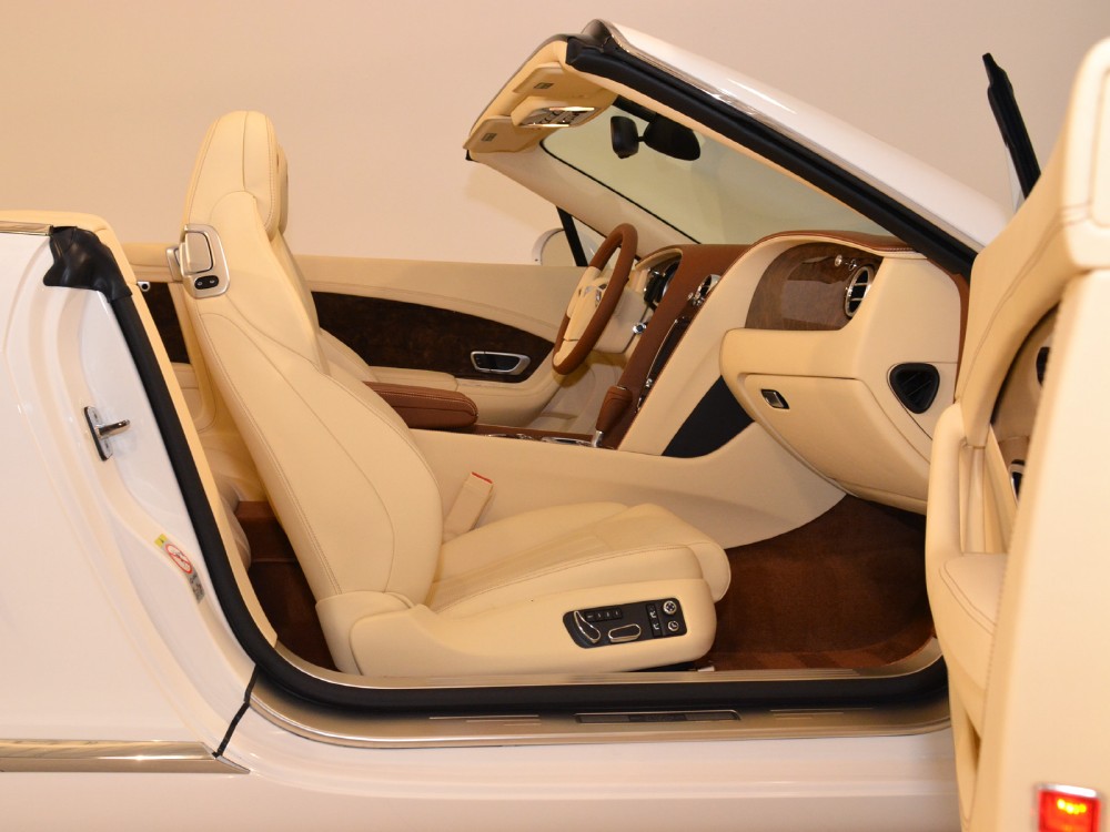 2013 Bentley Continental GT Convertible Image 25