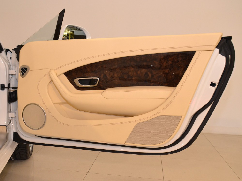 2013 Bentley Continental GT Convertible Image 27