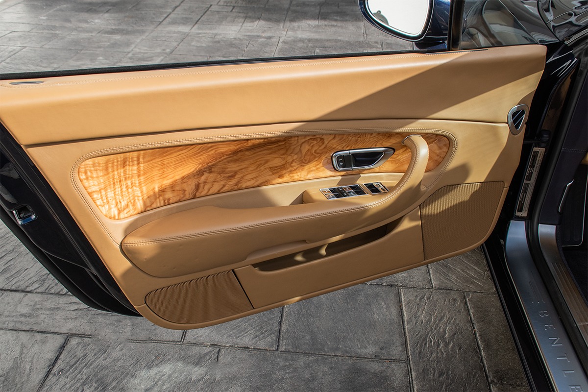 2007 Bentley Continental Image 15