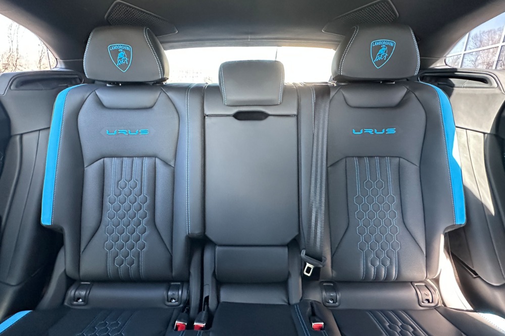 2024 Lamborghini Urus Image 14