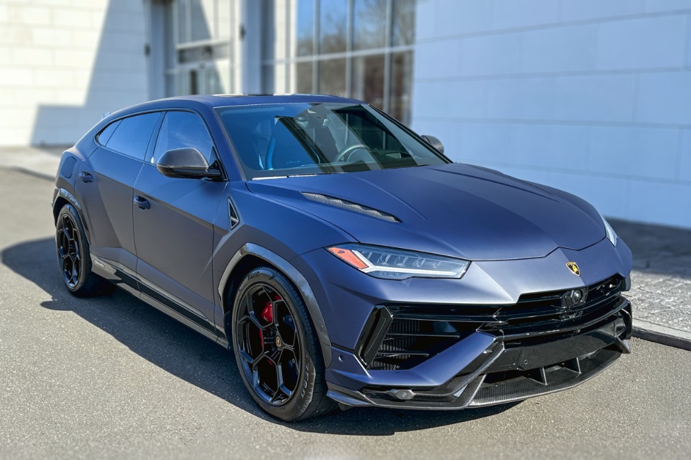 2024 Lamborghini Urus Image 19