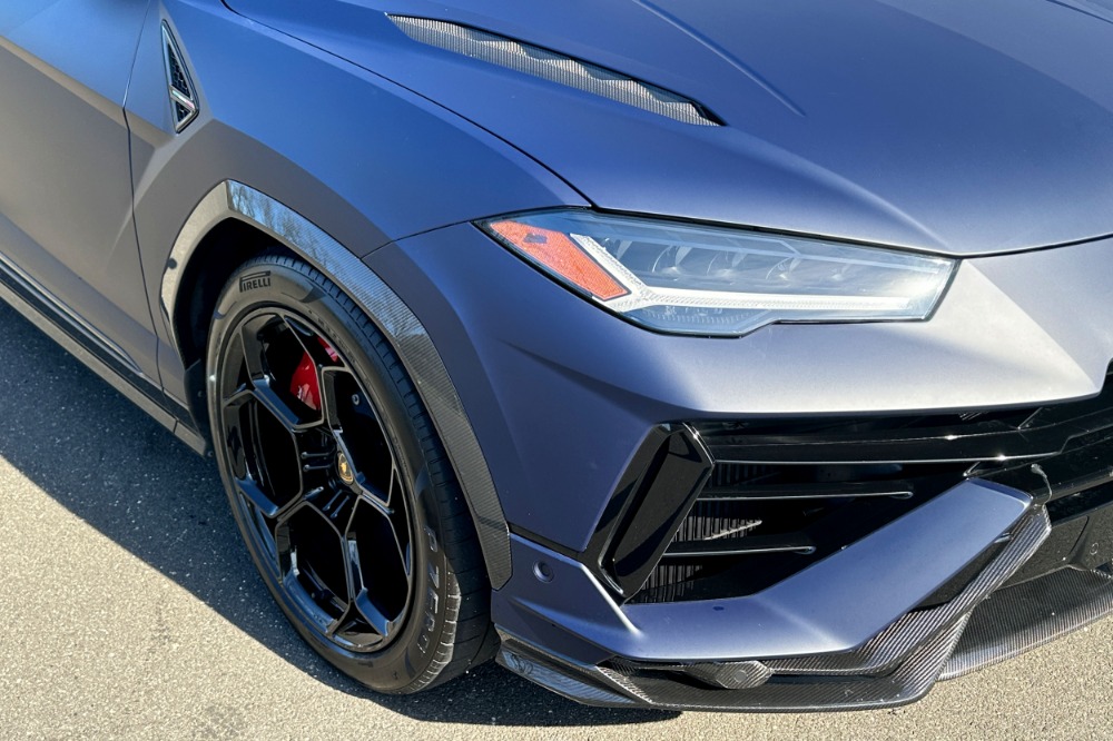 2024 Lamborghini Urus Image 23