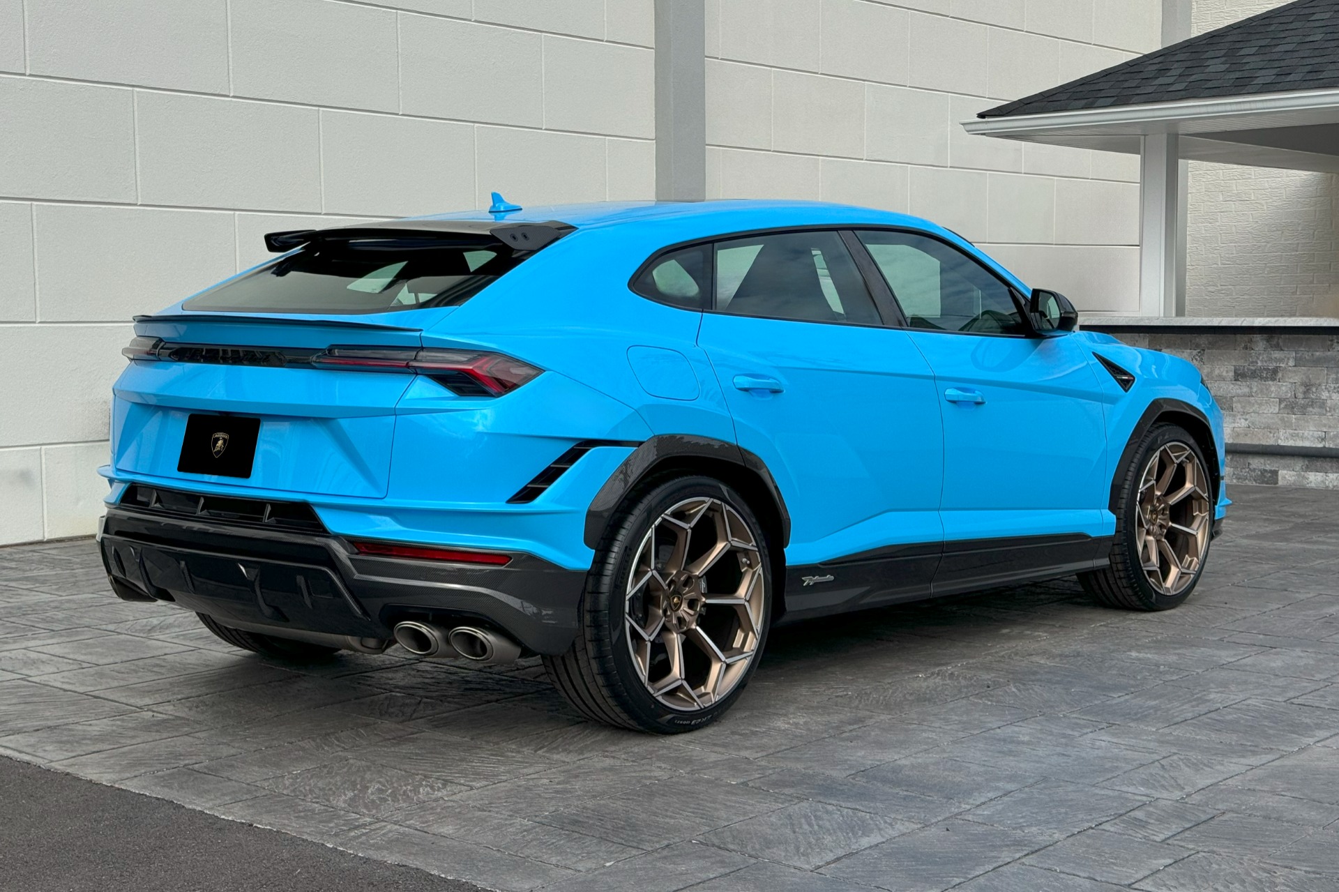 2024 Lamborghini Urus Image 25