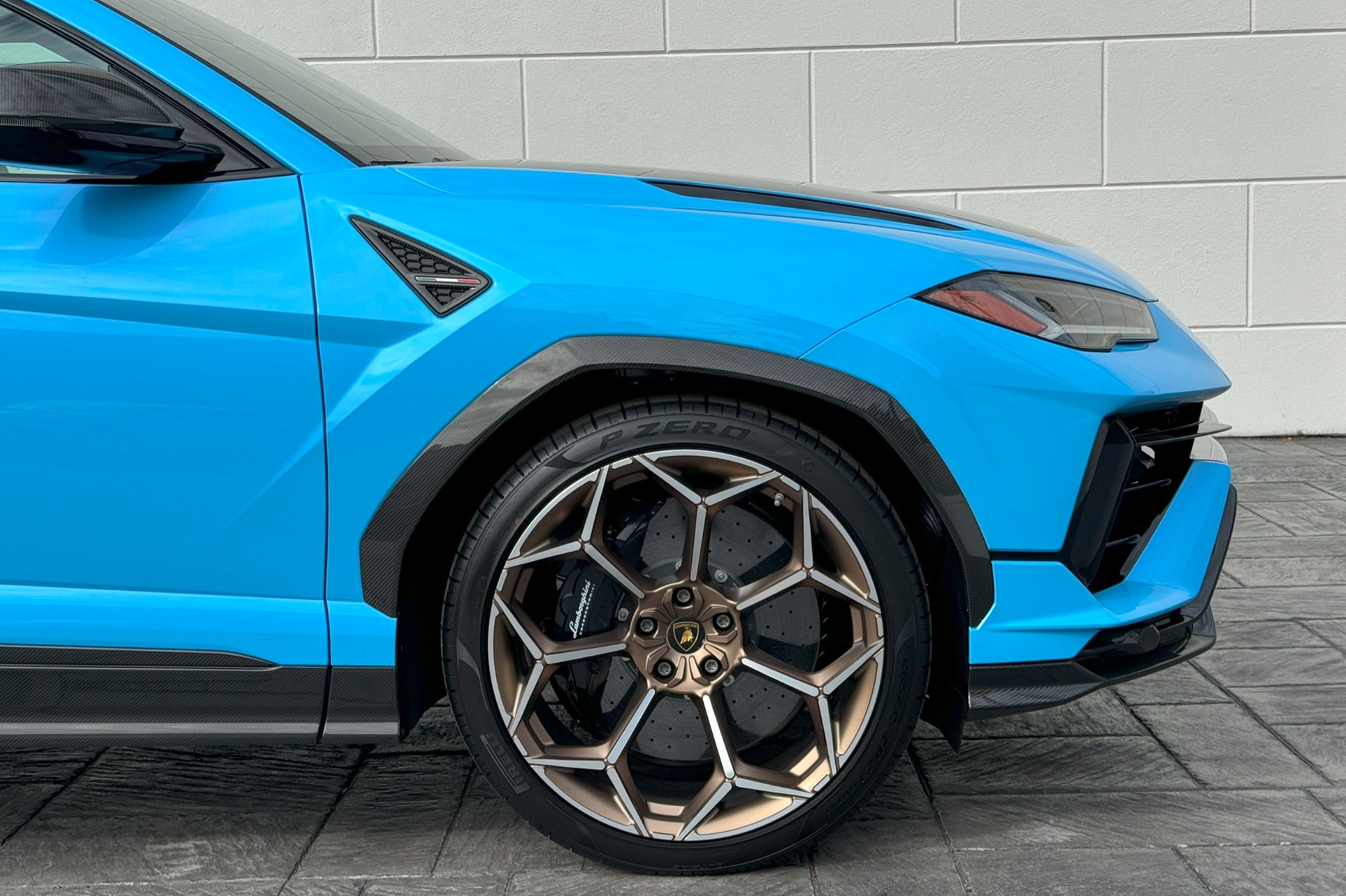 2024 Lamborghini Urus Image 5