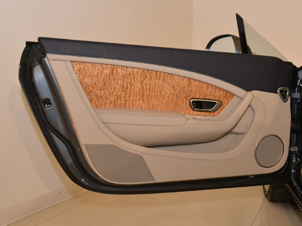 2013 Bentley Continental GT Convertible Image 26