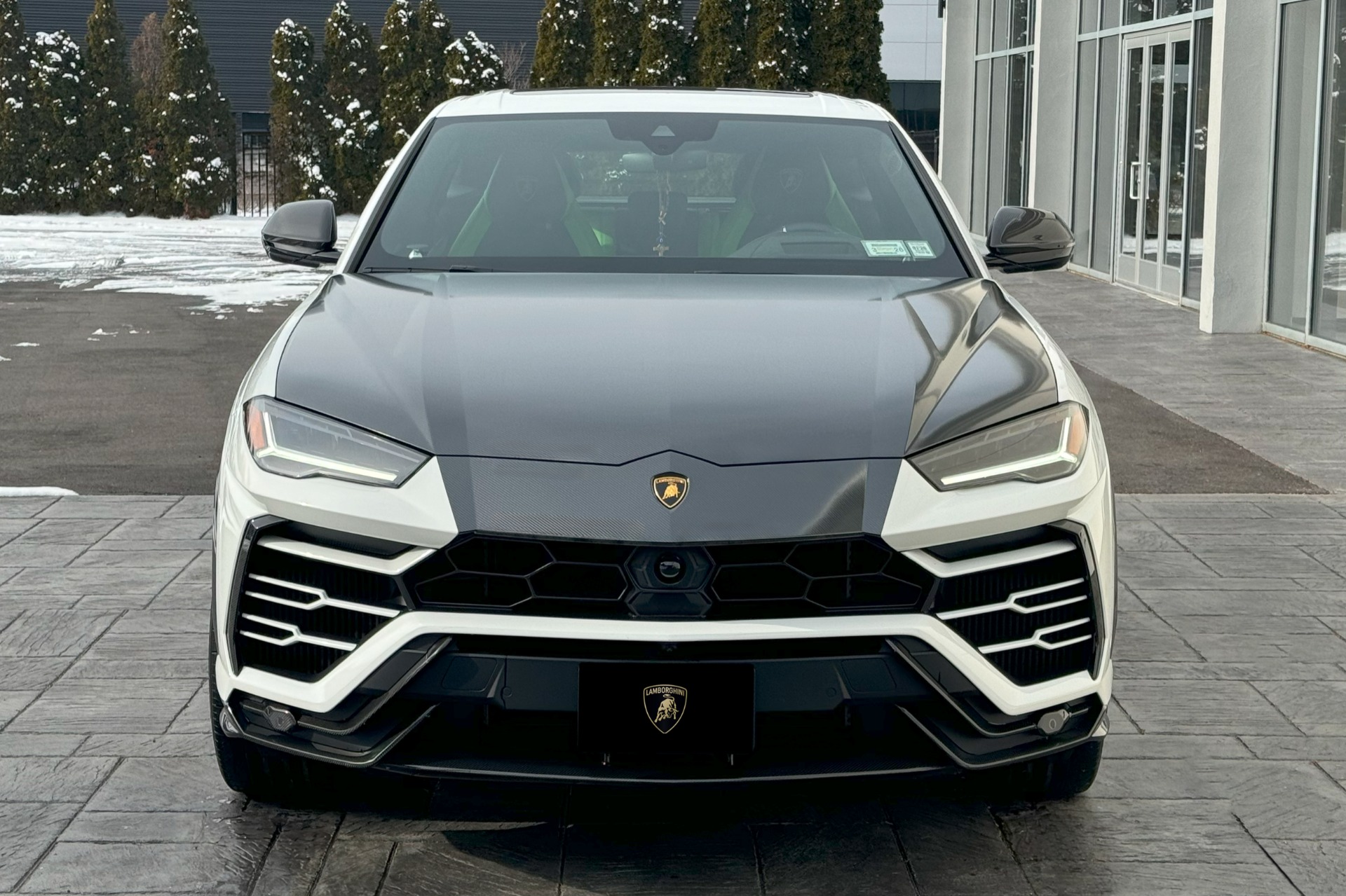 2022 Lamborghini Urus Image 17