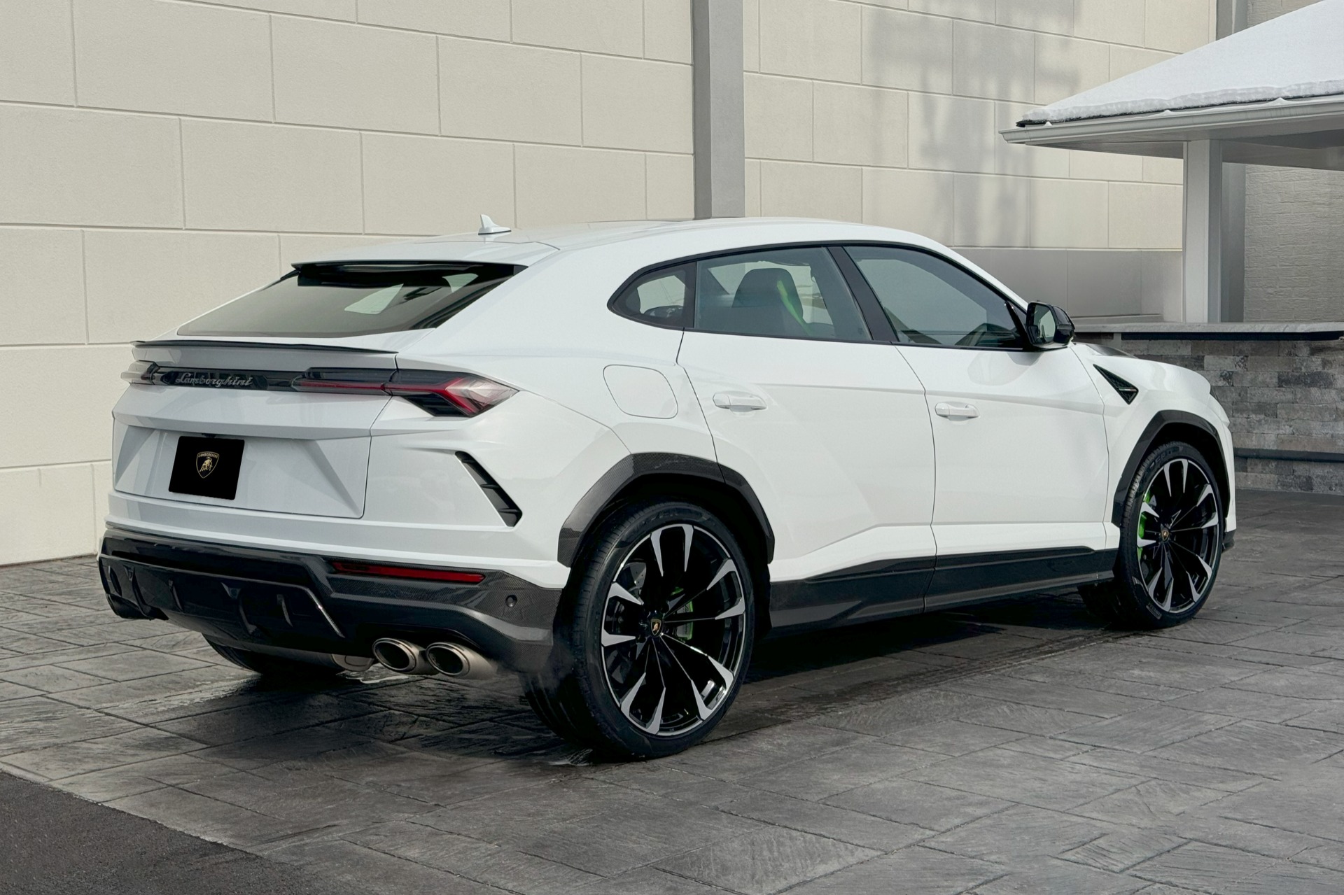 2022 Lamborghini Urus Image 21
